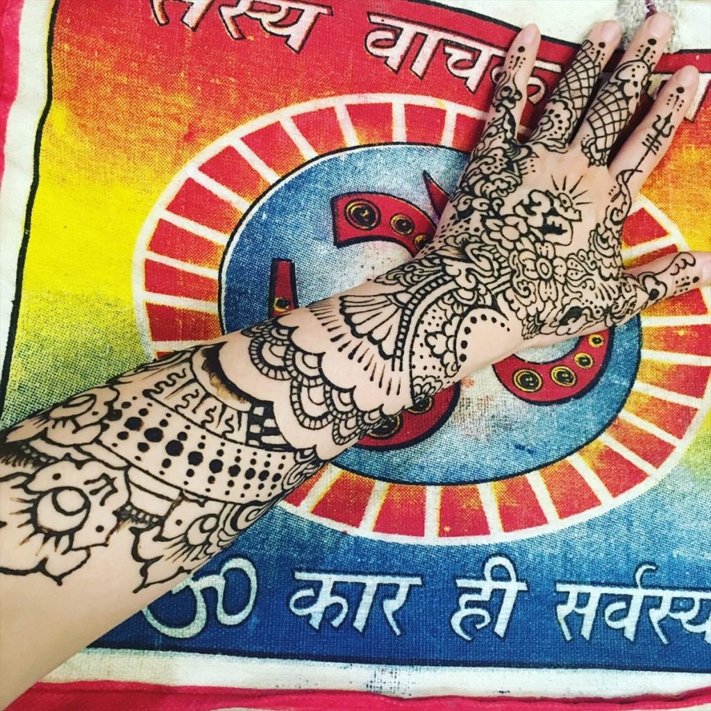 マユライ/チャーリー/ヘナタトゥー