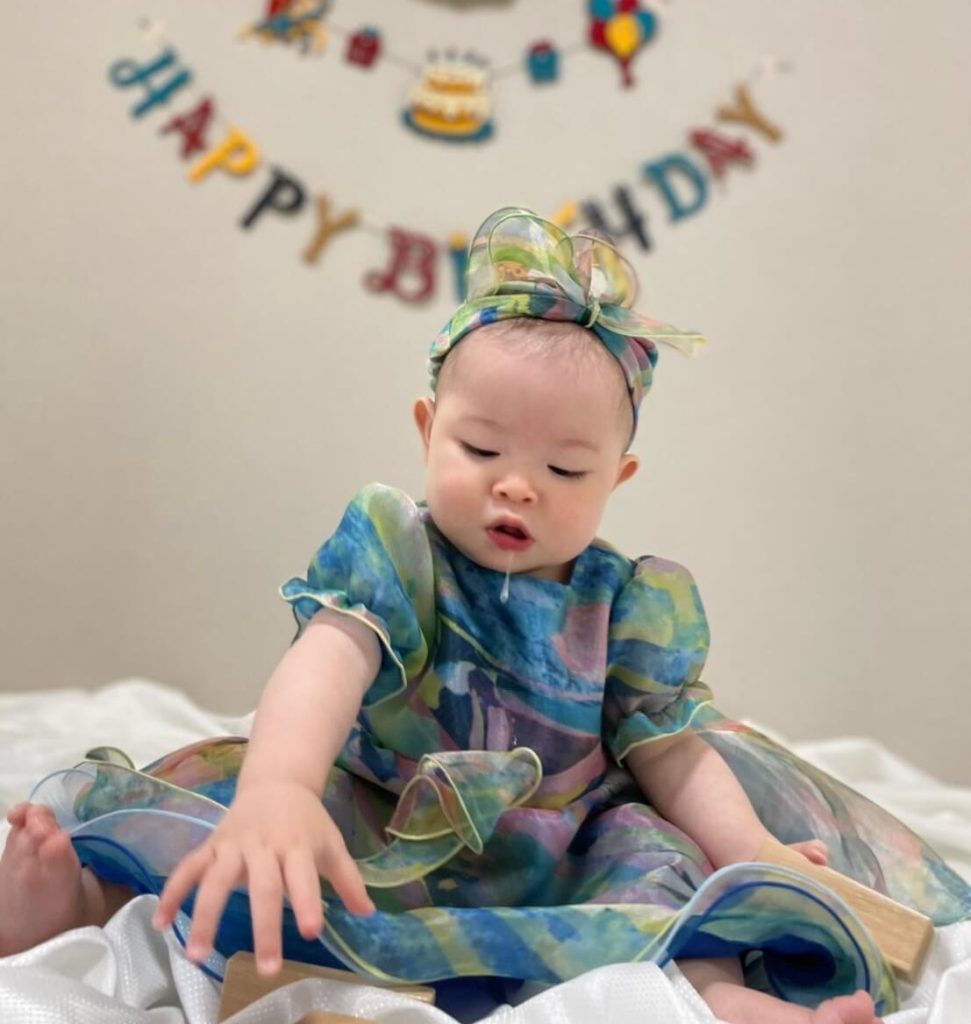 ベビーチェーンドレス　チャーリー